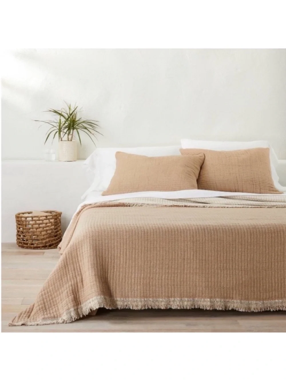NWT King Reversible Textured Cotton Chambray Coverlet Natural/Warm Brown